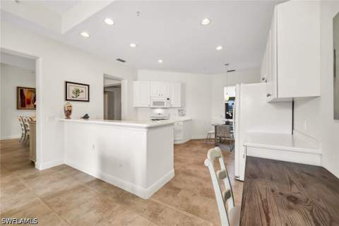 3141 Aviamar Cir 103, Naples FL - photo 7 of 50