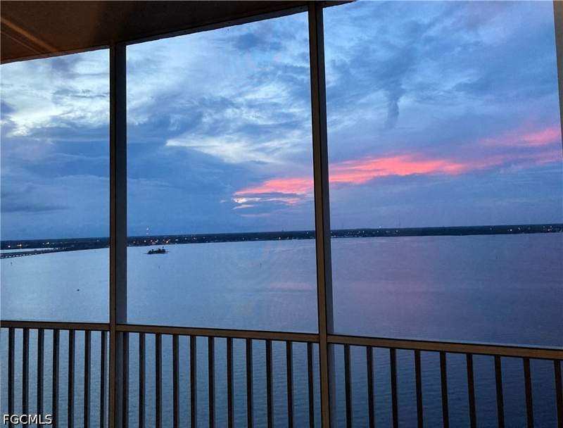3 bedroom Condominium at 2743 1st St 1404, Riviera, Fort Myers — photo 4