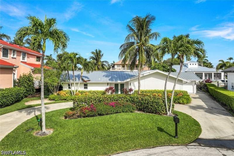 3 bedroom SingleFamilyResidence at 1250 Tuna Ct, Royal Harbor, Naples — photo 4