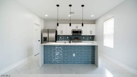 509 SW 27th Ter, Cape Coral FL - photo 17 of 50