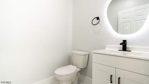 509 SW 27th Ter, Cape Coral FL - photo 9 of 50