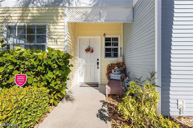 2 bedroom Townhouse at 3347 N Key Dr 31, Shipyard Villas, North Fort Myers — photo 2