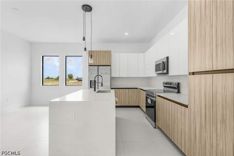 1306 NE 3rd Ave, Cape Coral FL - photo 8 of 28