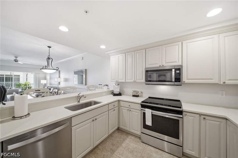 2 bedroom Condominium at 221 9th St S 206, Bellasera Resort, Naples — photo 4