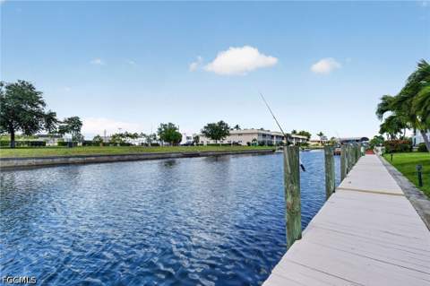1022 SE 46th St 2A, Cape Coral FL - photo 10 of 35
