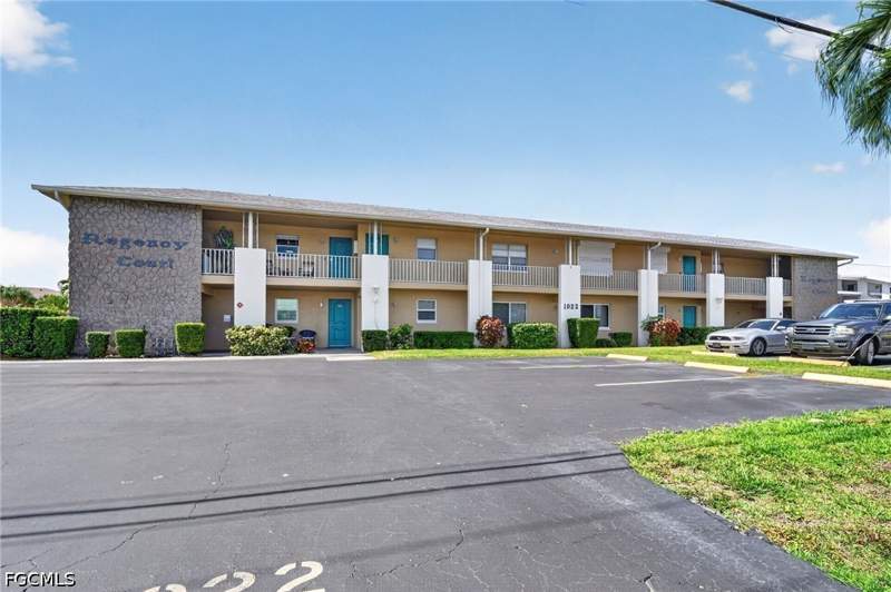 2 bedroom Condominium at 1022 SE 46th St 2A, Regency Court Condo, Cape Coral — photo 4
