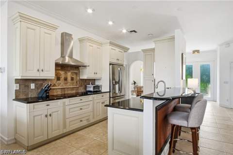 201 San Mateo Dr, Bonita Springs FL - photo 14 of 39