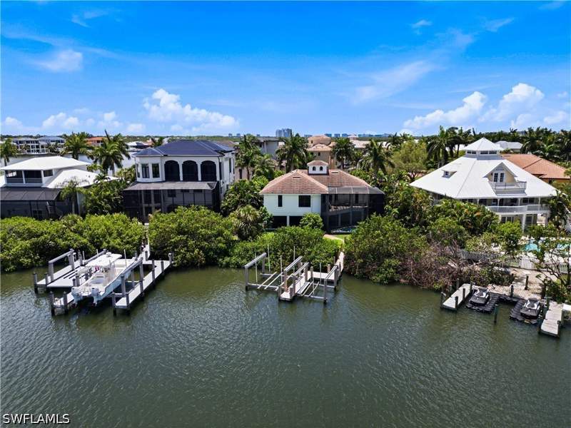 4 bedroom SingleFamilyResidence at 201 San Mateo Dr, Southport On The Bay, Bonita Springs — photo 5