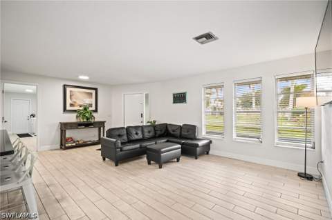 2001 Bahama Ave, Fort Myers FL - photo 10 of 46