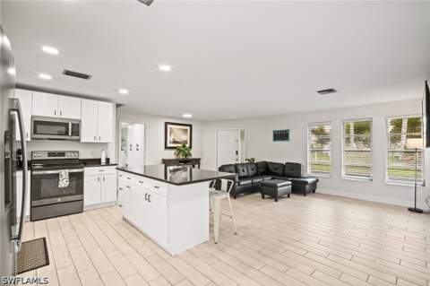 2001 Bahama Ave, Fort Myers FL - photo 13 of 46