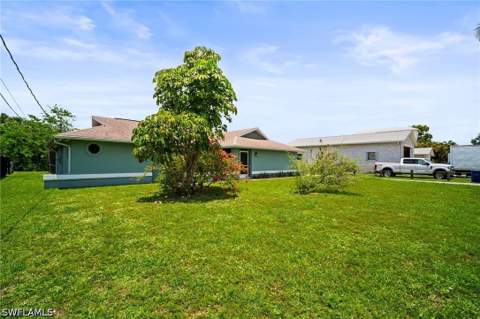 2001 Bahama Ave, Fort Myers FL - photo 7 of 46