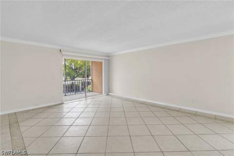 2366 E Mall Dr 212, Fort Myers FL - photo 6 of 20
