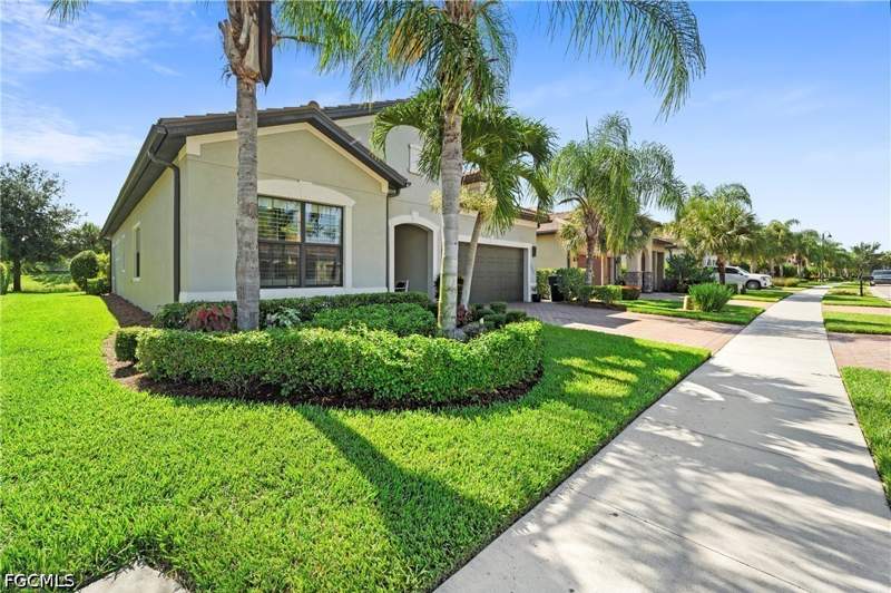 2 bedroom SingleFamilyResidence at 12855 Epping Way, Somerset, Fort Myers — photo 2