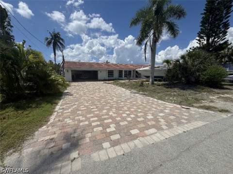 139 Ibis St, Fort Myers Beach FL - photo 10 of 16