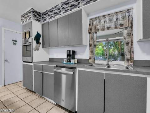 17413 Homewood Rd, Fort Myers FL - photo 7 of 29