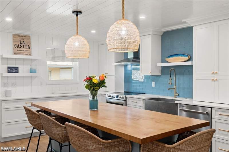 2 bedroom Condominium at 165 S Collier Blvd B103, Beach View, Marco Island — photo 3