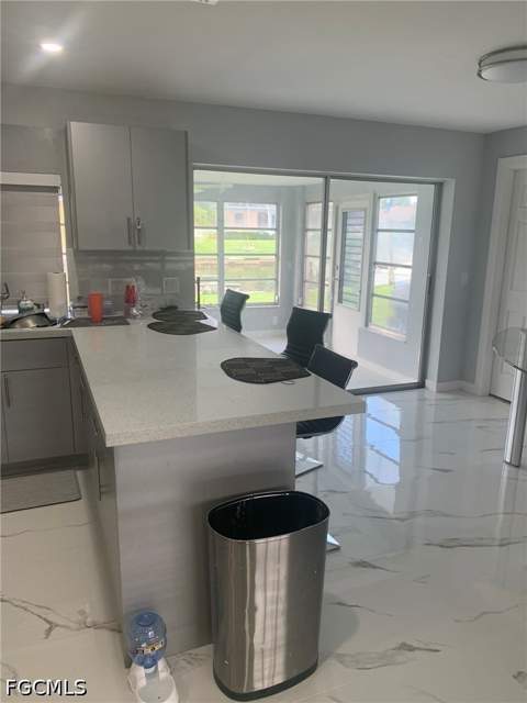 2214 SE 14th Ter, Cape Coral FL - photo 6 of 16