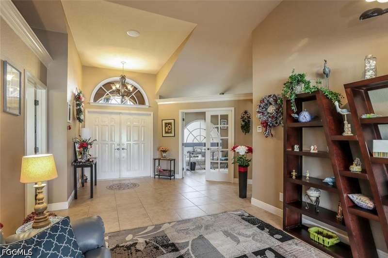 3 bedroom SingleFamilyResidence at 920 NW 3rd Ave, Cape Coral, Cape Coral — photo 3