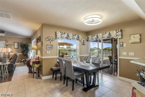 920 NW 3rd Ave, Cape Coral FL - photo 7 of 25