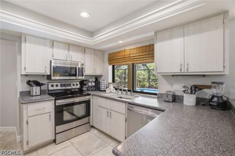 6856 Fairview St, Fort Myers FL - photo 11 of 37