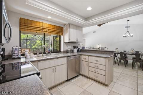 6856 Fairview St, Fort Myers FL - photo 12 of 37