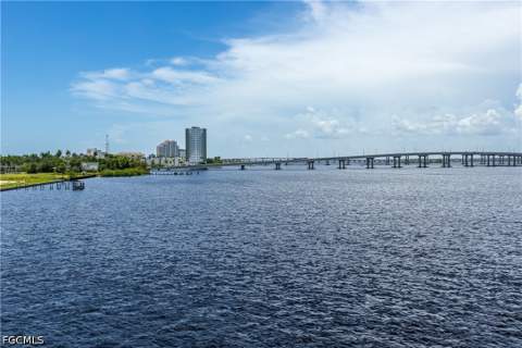 2745 1st St 1406, Fort Myers FL - photo 24 of 32
