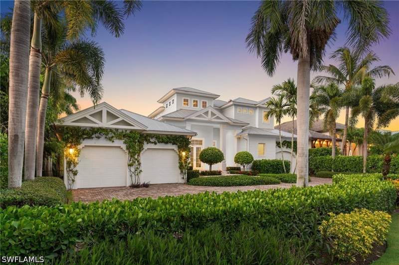 5 bedroom SingleFamilyResidence at 615 Binnacle Dr, Moorings, Naples — photo 3