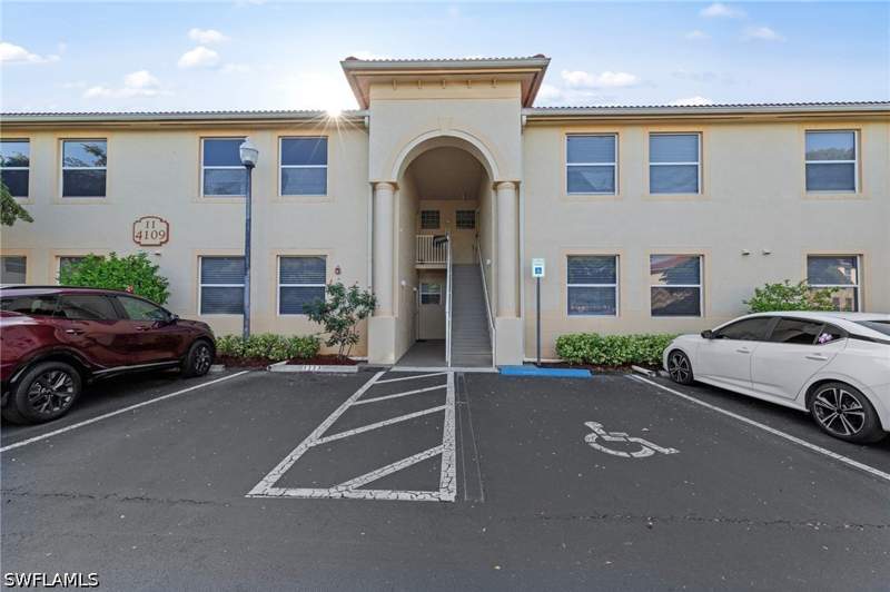 3 bedroom Condominium at 4109 Bellasol Cir 1114, Bellasol, Fort Myers — photo 2