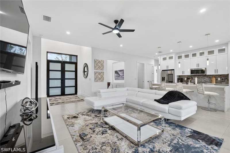 4 bedroom SingleFamilyResidence at 3724 SW 3rd St, Cape Coral, Cape Coral — photo 3