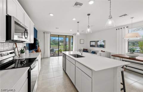 1412 Weeping Willow Ct, Cape Coral FL - photo 15 of 50