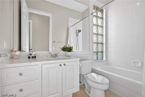 2271 Heydon Cir W, Naples FL - photo 23 of 42