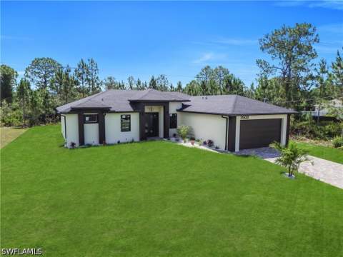3508 Irma Ave N, Lehigh Acres FL - photo 7 of 48