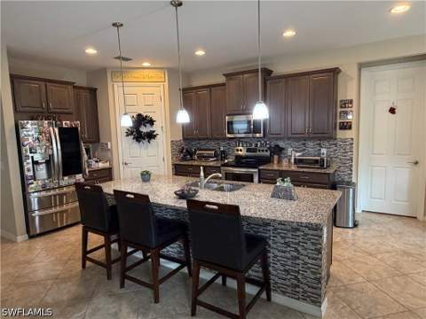3115 Amadora Cir, Cape Coral FL - photo 15 of 34