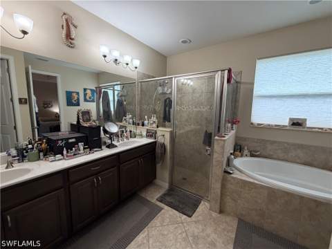 3115 Amadora Cir, Cape Coral FL - photo 17 of 34