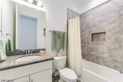 9327 Woodhurst Dr, Naples FL - photo 22 of 48