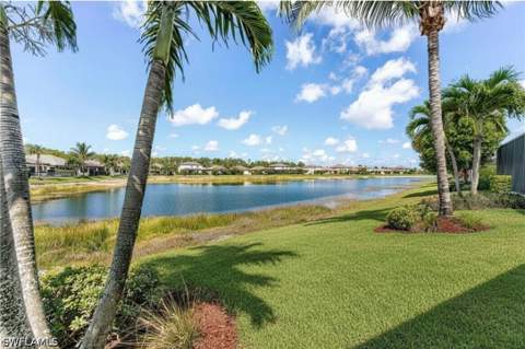 9327 Woodhurst Dr, Naples FL - photo 9 of 48