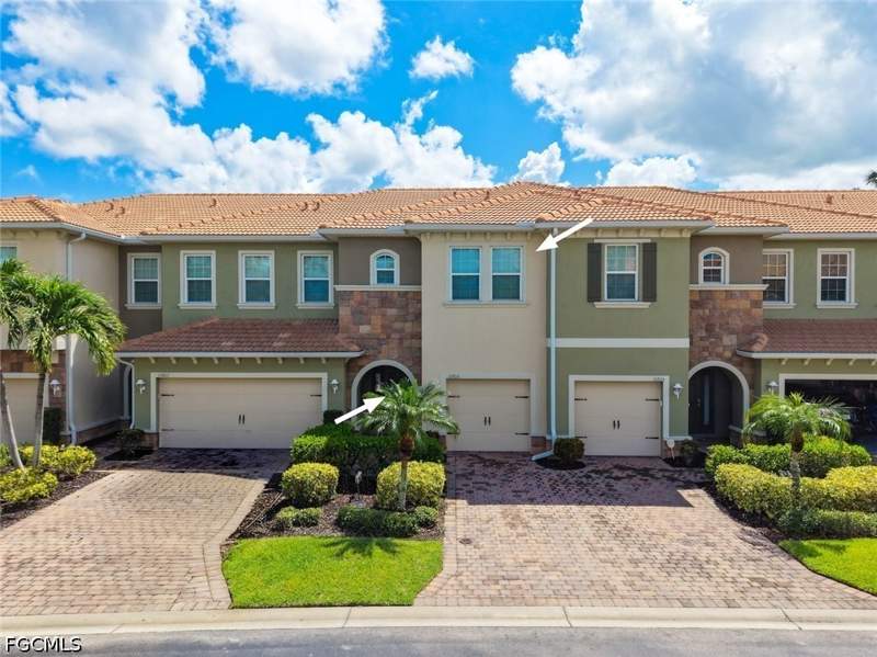 2 bedroom Townhouse at 10864 Alvara WAY, CORDERA, Bonita Springs — photo 1
