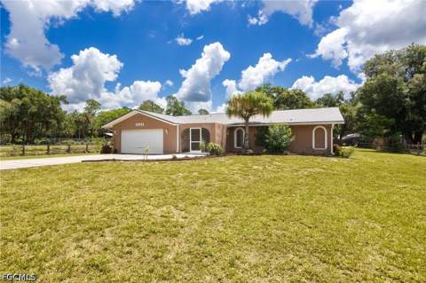 22031 Edwards Dr, Alva FL - photo 7 of 50