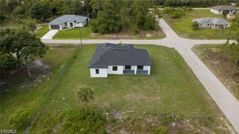931 Barcelona St E, Lehigh Acres FL - photo 23 of 24
