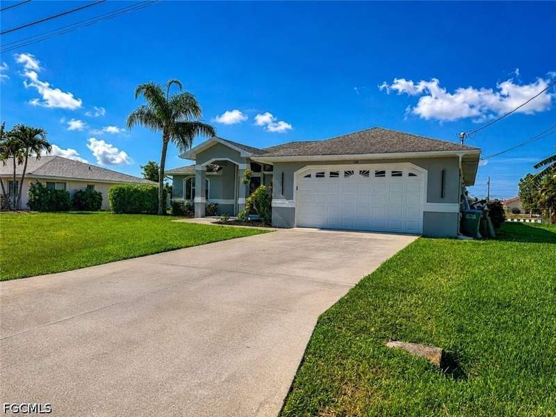 3 bedroom SingleFamilyResidence at 1118 SE 16th Ter, Cape Coral, Cape Coral — photo 2