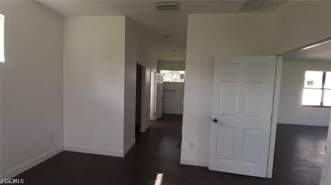 1201 NE 18th Pl, Cape Coral FL - photo 10 of 14