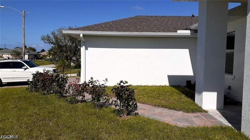 3 bedroom SingleFamilyResidence at 1201 NE 18th Pl, Cape Coral, Cape Coral — photo 4