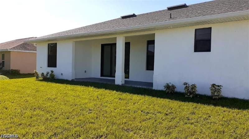 3 bedroom SingleFamilyResidence at 1201 NE 18th Pl, Cape Coral, Cape Coral — photo 5