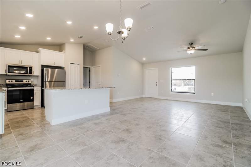 3 bedroom SingleFamilyResidence at 2702 31st St SW, Lehigh Acres, Lehigh Acres — photo 2