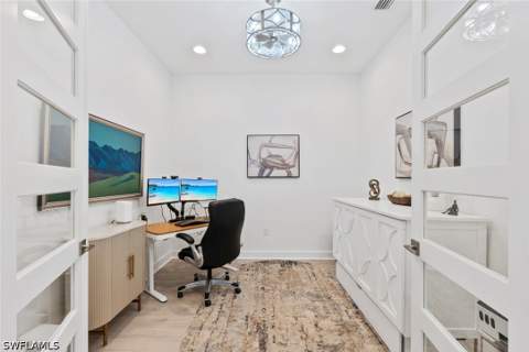 8849 Yucatan Ct, Naples FL - photo 15 of 31