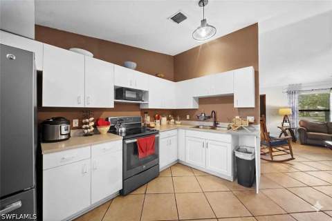 2795 12th Ave SE, Naples FL - photo 17 of 50