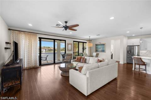 15209 Butler Lake Dr 201, Naples FL - photo 9 of 38