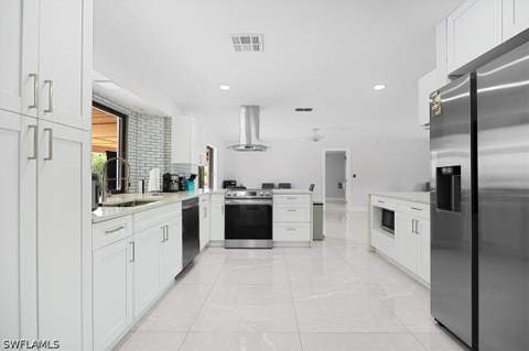 1318 Thompson St, North Fort Myers FL - photo 8 of 28