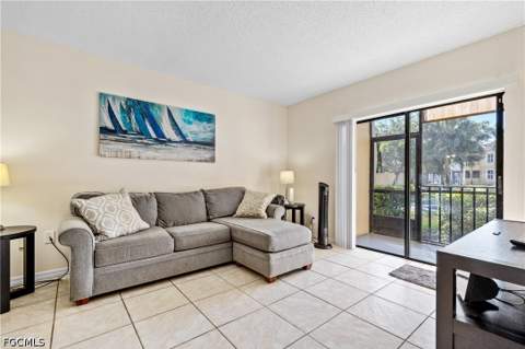 12501 McGregor Blvd 11, Fort Myers FL - photo 10 of 34