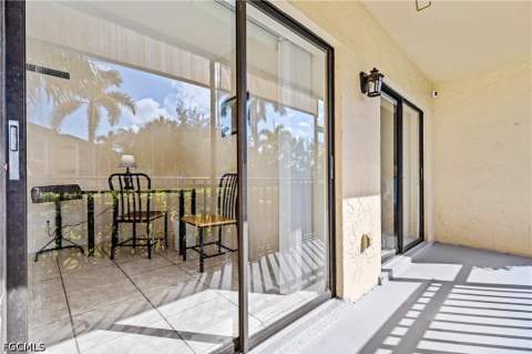 12501 McGregor Blvd 11, Fort Myers FL - photo 16 of 34